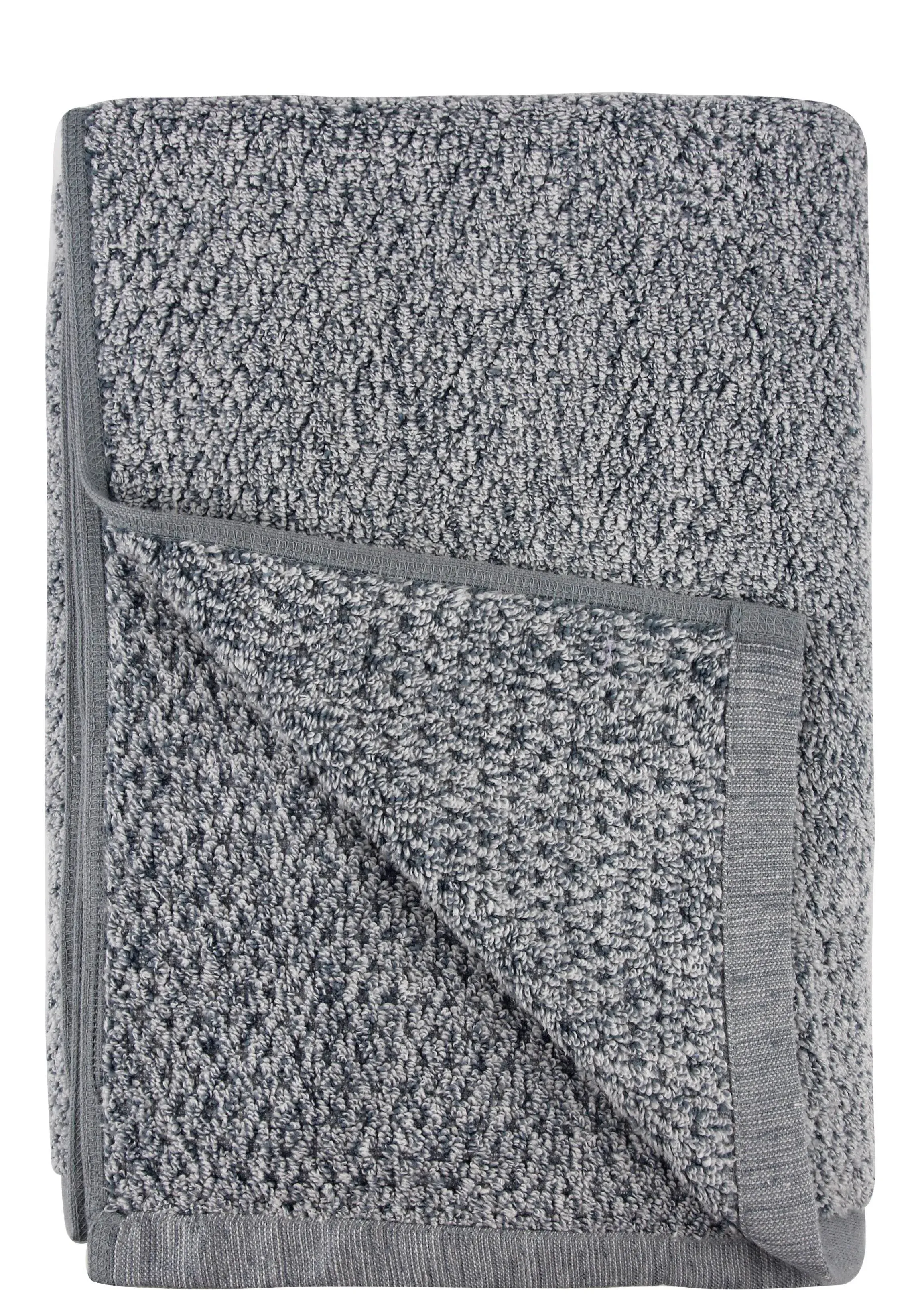 Everplush Diamond Jacquard Bath Towel