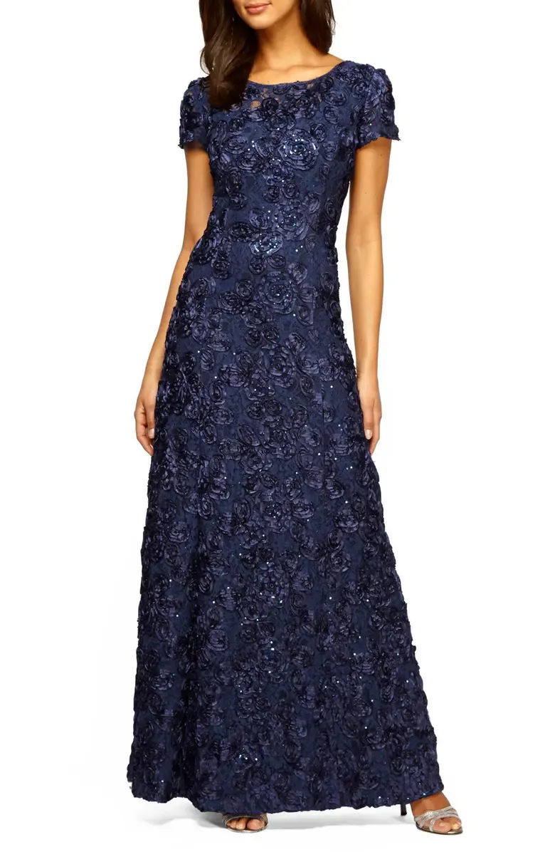 Alex Evenings Women's Long Rosette Lace Cap Sleeve Gown