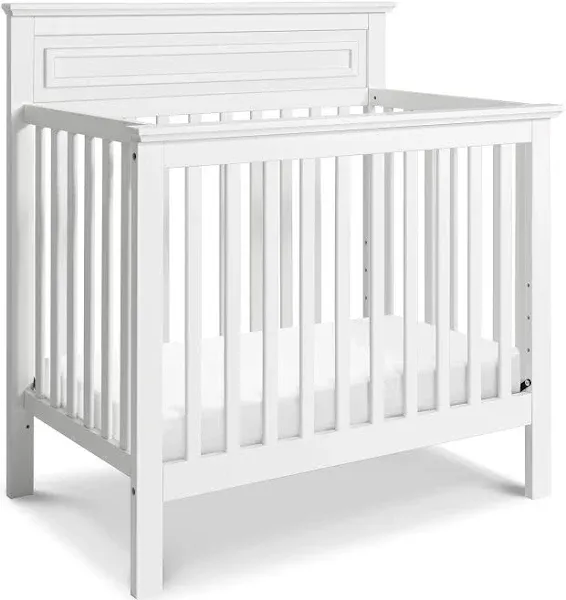 DaVinci Autumn 4-in-1 Convertible Mini Crib