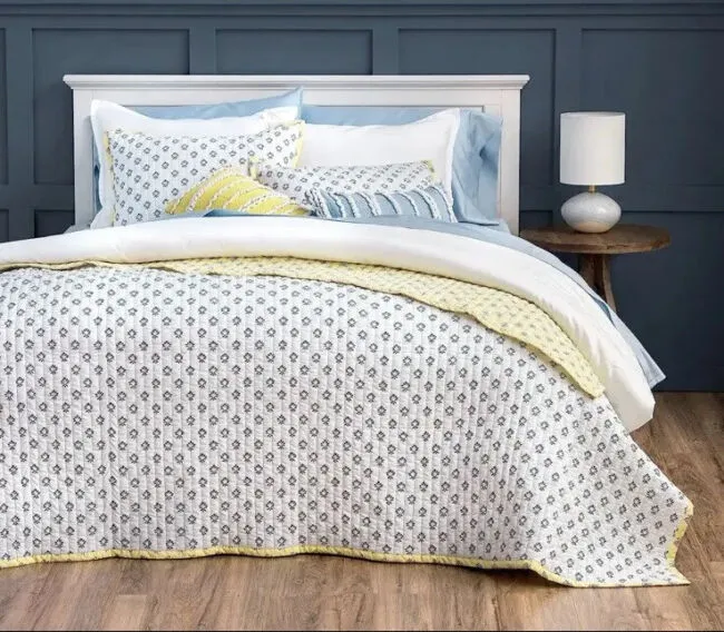 Martha Stewart Naomi Block Print 3 Piece Quilt Set Queen