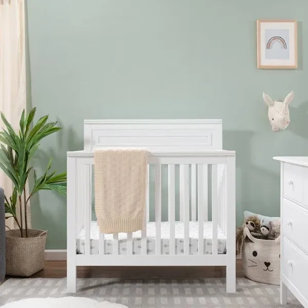 DaVinci Autumn 4-in-1 Convertible Mini Crib