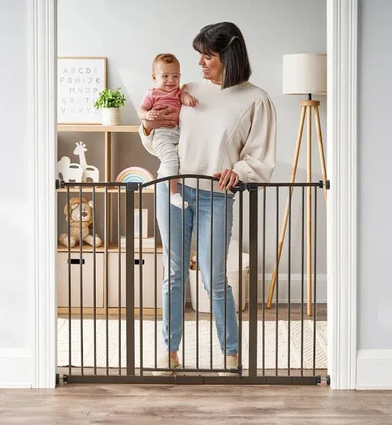 Regalo 47.5-Inch Easy Step Extra Tall Arched Décor Walk Thru Baby Gate