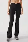 CRZ Yoga V Cross Waist Flare Leggings 31” / Black / M