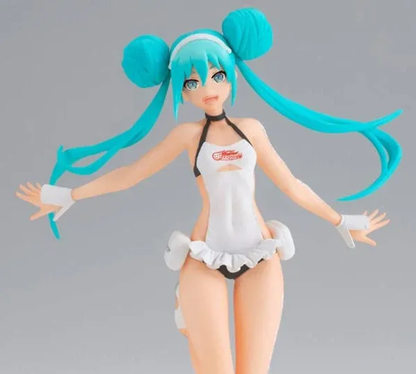 Banpresto Hatsune Miku Racing Miku 2022 Tropical Maid Ver. Figure