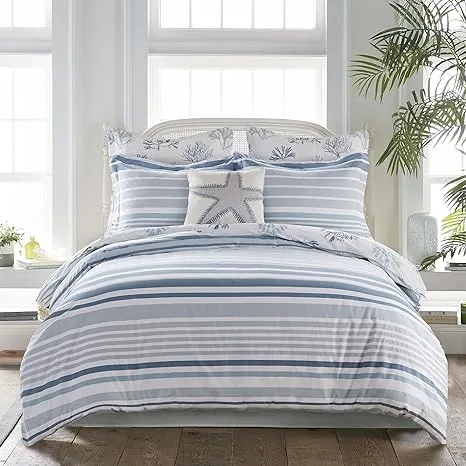 Levtex Home - Truro Comforter Set - Full/Queen Comforter + Two Standard Pillow Cases - Stripe - Shades of Blue - Comforter (90 x 94in.) and Pillow Case (26 x 20in.) - Cotton