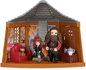 Wizarding World Harry Potter, Magical Minis Hagrid’s Hut Playset with 2 Figures and 9 Doll Accessories, Kids Toys for Ages 6 and up