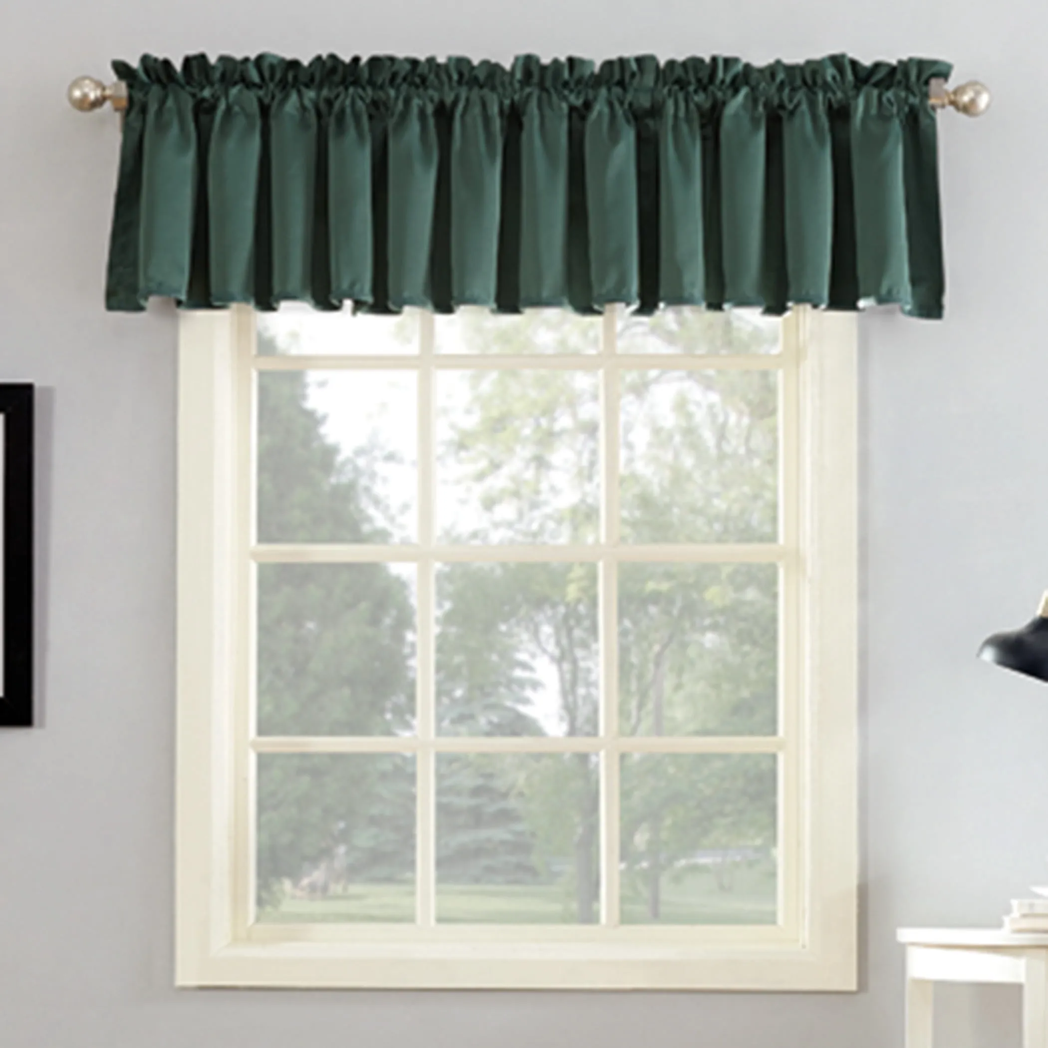 Sun Zero Rod Pocket Room Darkening Valance