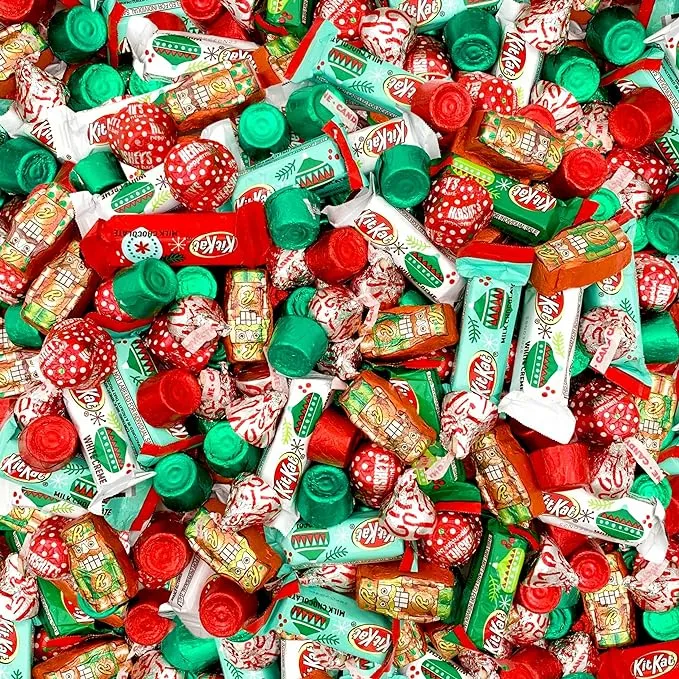 Christmas Candy Variety Pack - Popular Brands Chocolate Candy Assortment - 3 Pound Bag