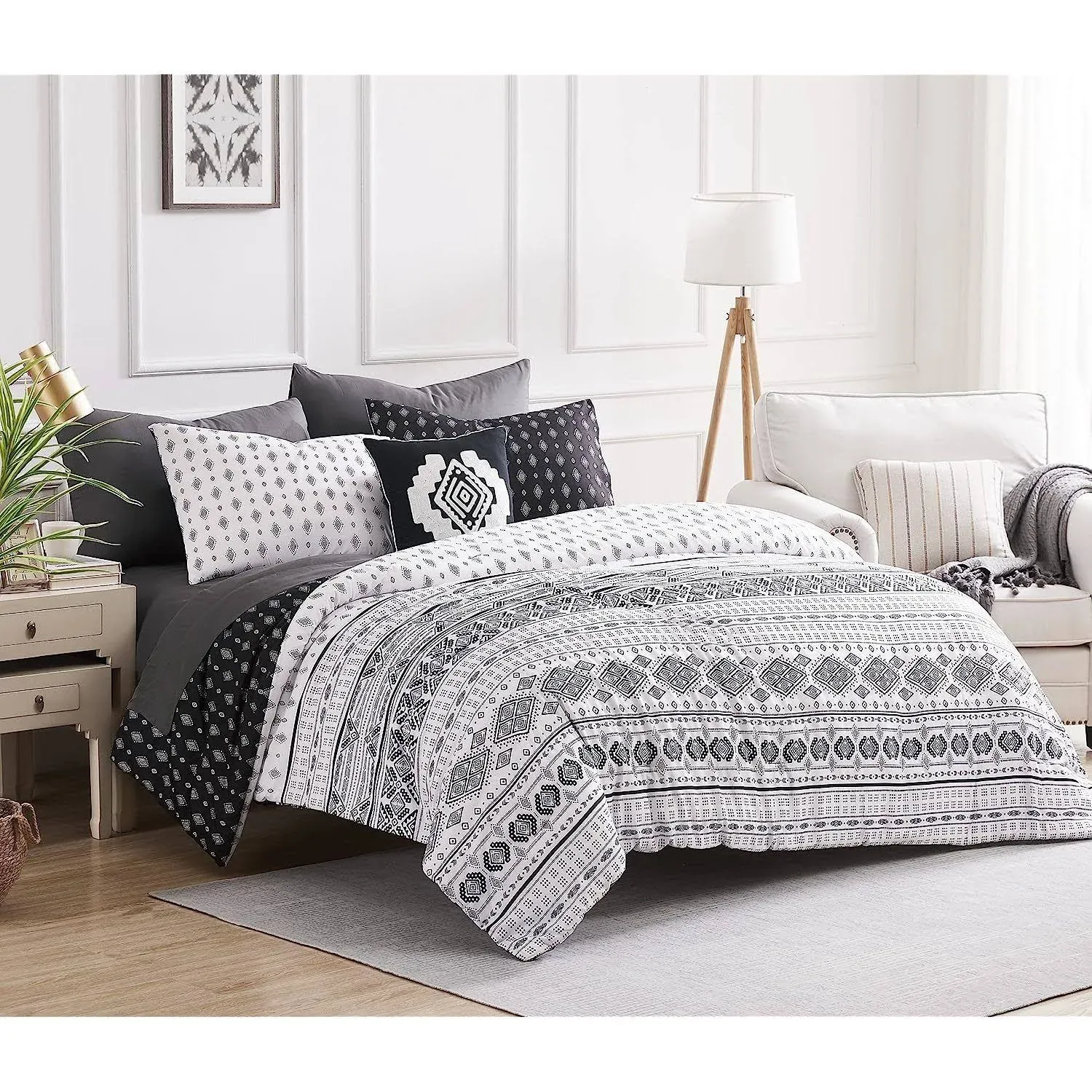 Boho Queen Comforter Set, Boho Bed in a Bag 8-Pieces Bedding Set, Reversible Azt