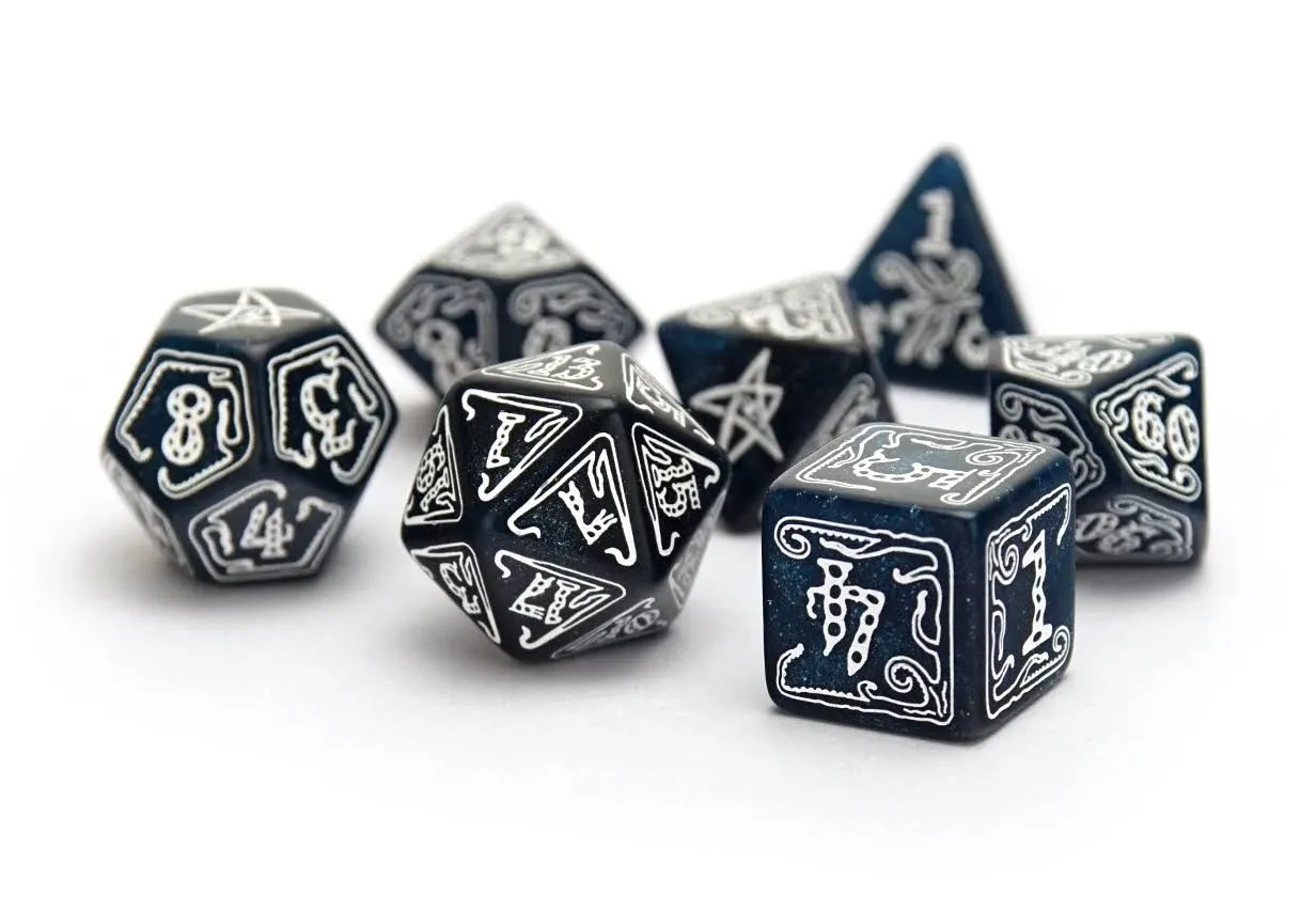 Call of Cthulhu Abyssal &amp; White Dice Set SCTH3FQWS